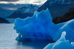 Peaked icebergs at Lago Grey